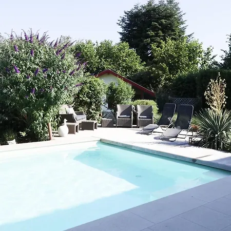 Au Temps De - La Tour Du Tonnelet Frühstückspension 3*